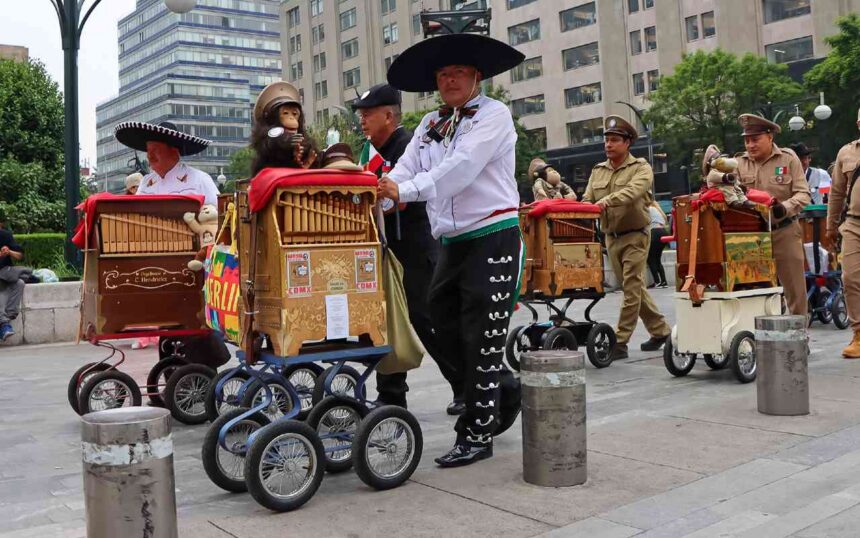 Los organilleros representan a la CDMX | Gabriel Morales